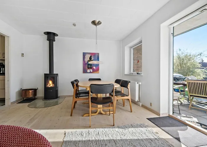 3 Bedroom Cozy In * Rørvig